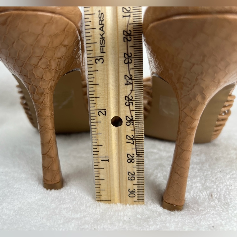 Steve Madden tan faux animal skin heels - Picture 3 of 4